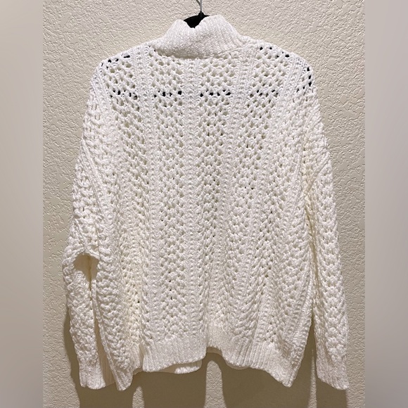 NWT Hello Nite Heavy Knit High Neck Sweater Oversized Fit Cream Color Size M - Picture 2 of 7